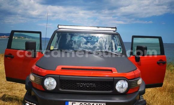Sayi Na hannu Toyota FJ Cruiser Sauran Mota in Douala a Ƙasar Kamaru Sayi Na hannu Toyota FJ Cruiser Sauran Mota in Douala a Ƙasar Kamaru