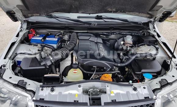 Sayi Na hannu Suzuki Grand Vitara Sauran Mota in Douala a Ƙasar Kamaru Sayi Na hannu Suzuki Grand Vitara Sauran Mota in Douala a Ƙasar Kamaru