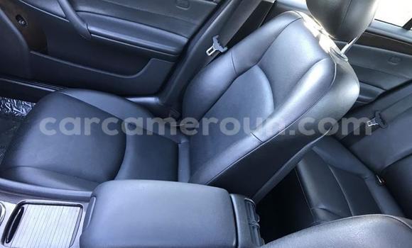 Sayi Na hannu Mercedes‒Benz 230 Sauran Mota in Douala a Ƙasar Kamaru Sayi Na hannu Mercedes‒Benz 230 Sauran Mota in Douala a Ƙasar Kamaru