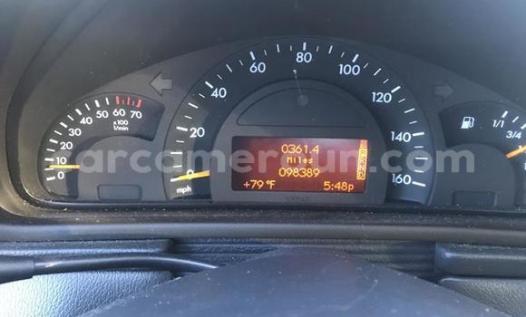 Sayi Na hannu Mercedes‒Benz 230 Sauran Mota in Douala a Ƙasar Kamaru Sayi Na hannu Mercedes‒Benz 230 Sauran Mota in Douala a Ƙasar Kamaru