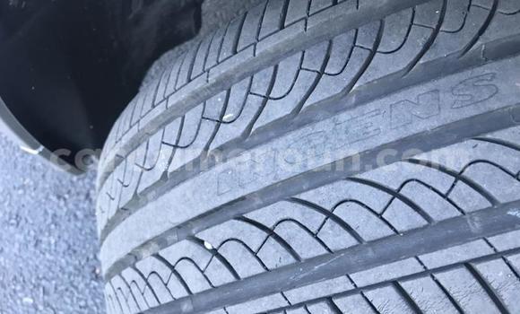 Sayi Na hannu Mercedes‒Benz 230 Sauran Mota in Douala a Ƙasar Kamaru Sayi Na hannu Mercedes‒Benz 230 Sauran Mota in Douala a Ƙasar Kamaru