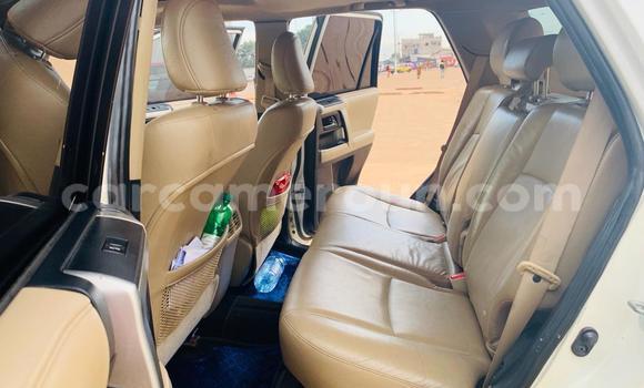 Acheter Occasion Voiture Toyota 4Runner Blanc à Yaoundé, Central Cameroon Acheter Occasion Voiture Toyota 4Runner Blanc à Yaoundé, Central Cameroon