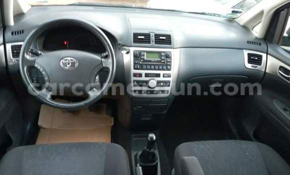 Buy Import Toyota Avensis Verso Blue Car in Yaounde in Central Cameroon Buy Import Toyota Avensis Verso Blue Car in Yaounde in Central Cameroon