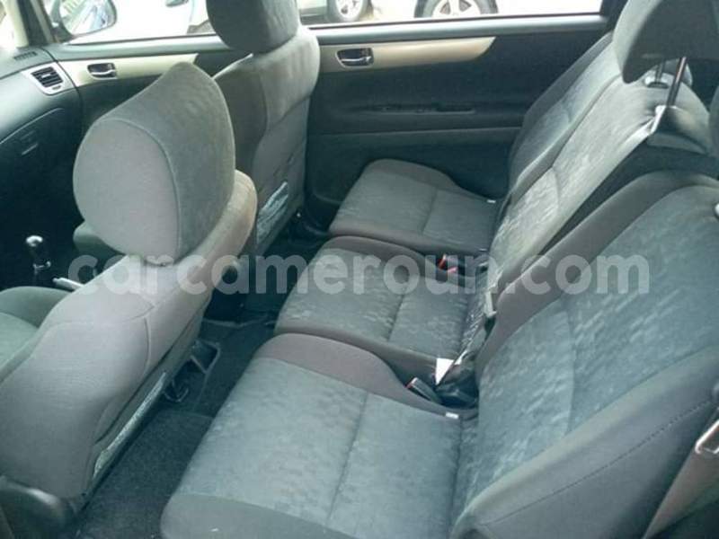 Big with watermark toyota avensis verso central cameroon yaound%c3%a9 7244