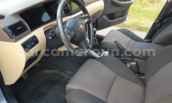 Acheter Import Voiture Toyota Corolla Bleu à Yaoundé, Central Cameroon Acheter Import Voiture Toyota Corolla Bleu à Yaoundé, Central Cameroon