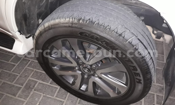 Acheter Occasion Voiture Toyota Land Cruiser Blanc à Yaoundé, Central Cameroon Acheter Occasion Voiture Toyota Land Cruiser Blanc à Yaoundé, Central Cameroon