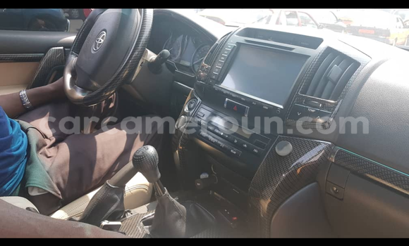 Acheter Occasion Voiture Toyota Land Cruiser Blanc à Yaoundé, Central Cameroon Acheter Occasion Voiture Toyota Land Cruiser Blanc à Yaoundé, Central Cameroon