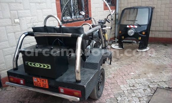 Sayi Na hannu Lifan HUNTAWAY Black Motsi in Douala a Ƙasar Kamaru