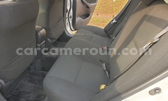Acheter Import Voiture Toyota Avensis Blanc à Yaoundé, Central Cameroon Acheter Import Voiture Toyota Avensis Blanc à Yaoundé, Central Cameroon