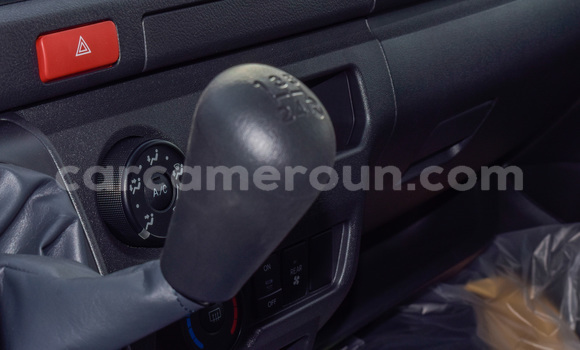 Acheter Neuf Voiture Toyota Hiace Blanc à Import - Dubai, Adamawa Acheter Neuf Voiture Toyota Hiace Blanc à Import - Dubai, Adamawa