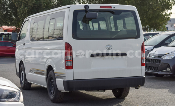 Acheter Neuf Voiture Toyota Hiace Blanc à Import - Dubai, Adamawa Acheter Neuf Voiture Toyota Hiace Blanc à Import - Dubai, Adamawa