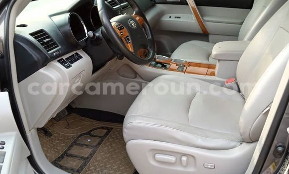 Acheter Occasion Voiture Toyota Highlander Noir à Douala, Littoral Cameroon Acheter Occasion Voiture Toyota Highlander Noir à Douala, Littoral Cameroon