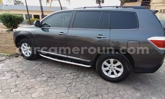 Acheter Occasion Voiture Toyota Highlander Noir à Douala, Littoral Cameroon Acheter Occasion Voiture Toyota Highlander Noir à Douala, Littoral Cameroon