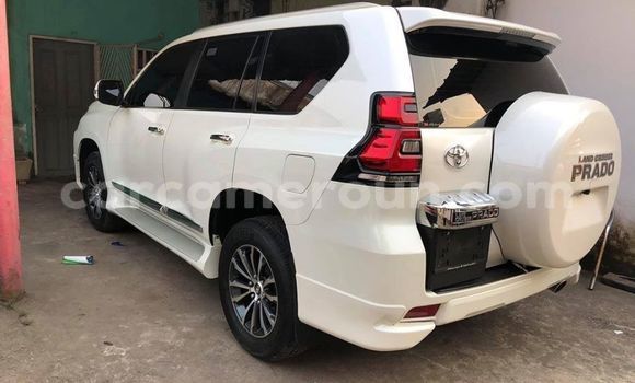 Acheter Occasion Voiture Toyota Land Cruiser Prado Blanc à Douala, Littoral Cameroon Acheter Occasion Voiture Toyota Land Cruiser Prado Blanc à Douala, Littoral Cameroon