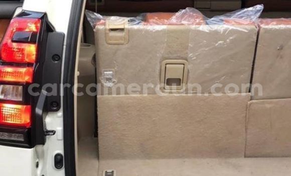 Acheter Occasion Voiture Toyota Land Cruiser Prado Blanc à Douala, Littoral Cameroon Acheter Occasion Voiture Toyota Land Cruiser Prado Blanc à Douala, Littoral Cameroon