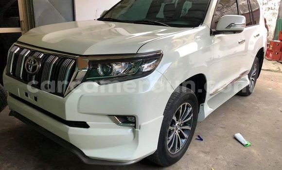 Acheter Occasion Voiture Toyota Land Cruiser Prado Blanc à Douala, Littoral Cameroon Acheter Occasion Voiture Toyota Land Cruiser Prado Blanc à Douala, Littoral Cameroon