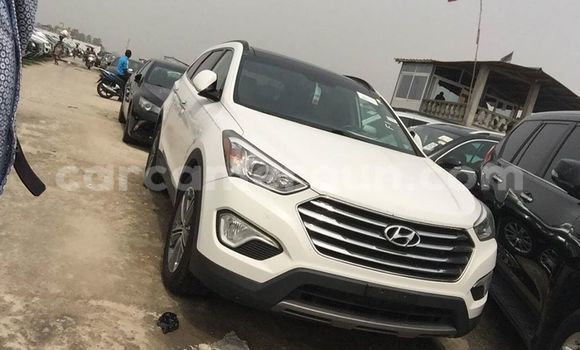 Acheter Occasion Voiture Hyundai Santa Fe Blanc à Douala, Littoral Cameroon Acheter Occasion Voiture Hyundai Santa Fe Blanc à Douala, Littoral Cameroon