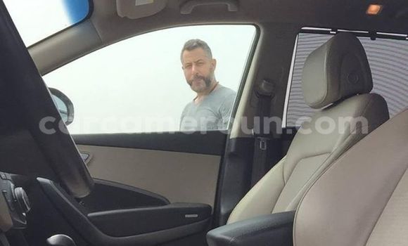 Acheter Occasion Voiture Hyundai Santa Fe Blanc à Douala, Littoral Cameroon Acheter Occasion Voiture Hyundai Santa Fe Blanc à Douala, Littoral Cameroon