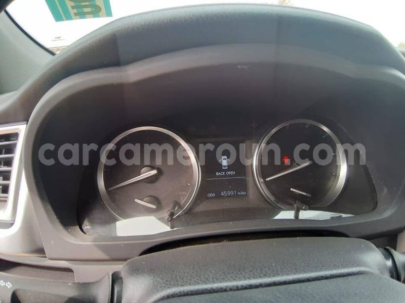 Big with watermark toyota highlander littoral cameroon douala 7352
