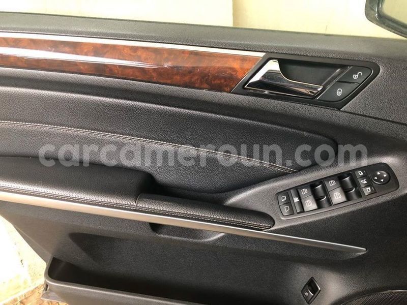 Big with watermark mercedes benz gl class littoral cameroon douala 7355