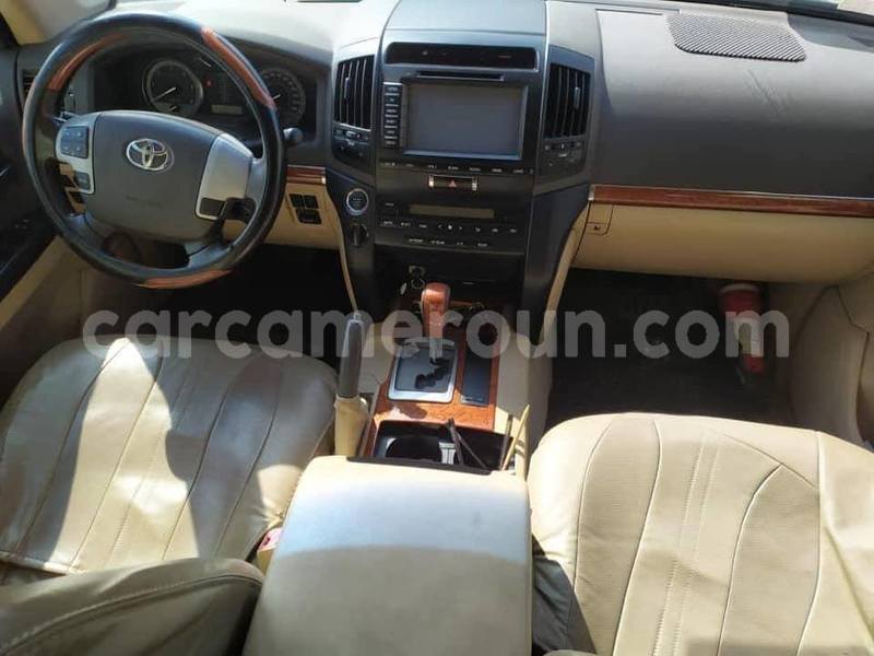 Big with watermark toyota land cruiser littoral cameroon douala 7356