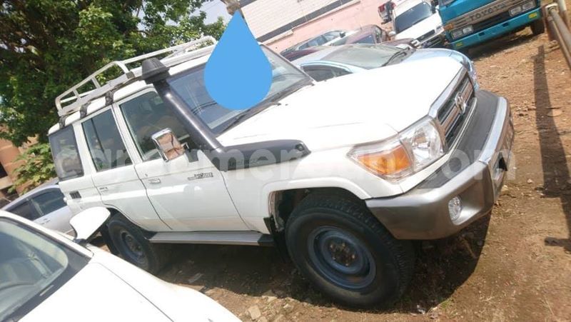 Big with watermark toyota land cruiser littoral cameroon douala 7360