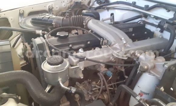 Acheter Occasion Voiture Toyota Pickup Blanc à Douala, Littoral Cameroon Acheter Occasion Voiture Toyota Pickup Blanc à Douala, Littoral Cameroon