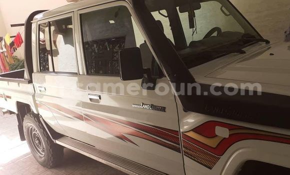 Acheter Occasion Voiture Toyota Pickup Blanc à Douala, Littoral Cameroon Acheter Occasion Voiture Toyota Pickup Blanc à Douala, Littoral Cameroon