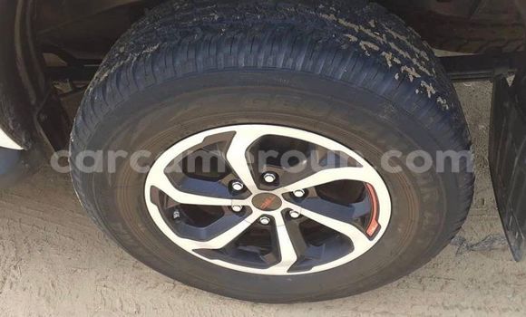 Acheter Occasion Voiture Toyota Hilux Blanc à Douala, Littoral Cameroon Acheter Occasion Voiture Toyota Hilux Blanc à Douala, Littoral Cameroon