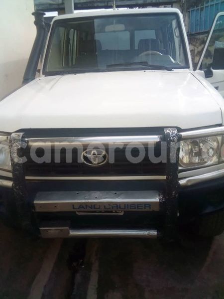 Big with watermark toyota land cruiser littoral cameroon douala 7366
