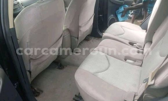 Acheter Occasion Voiture Toyota RAV4 Noir à Douala, Littoral Cameroon Acheter Occasion Voiture Toyota RAV4 Noir à Douala, Littoral Cameroon