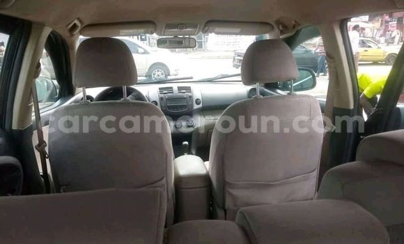 Acheter Occasion Voiture Toyota RAV4 Noir à Douala, Littoral Cameroon Acheter Occasion Voiture Toyota RAV4 Noir à Douala, Littoral Cameroon