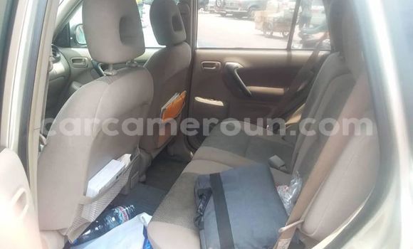 Acheter Occasion Voiture Toyota RAV4 Gris à Douala, Littoral Cameroon Acheter Occasion Voiture Toyota RAV4 Gris à Douala, Littoral Cameroon