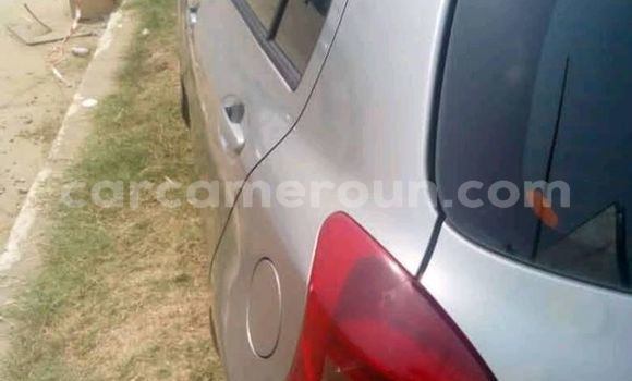 Acheter Occasion Voiture Toyota Yaris Gris à Douala, Littoral Cameroon Acheter Occasion Voiture Toyota Yaris Gris à Douala, Littoral Cameroon