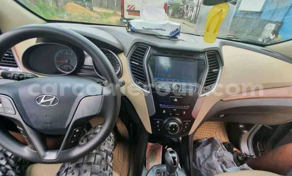 Acheter Occasion Voiture Hyundai Santa Fe Noir à Douala, Littoral Cameroon Acheter Occasion Voiture Hyundai Santa Fe Noir à Douala, Littoral Cameroon