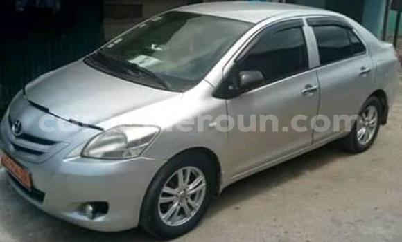 Acheter Occasion Voiture Toyota Yaris Gris à Douala, Littoral Cameroon Acheter Occasion Voiture Toyota Yaris Gris à Douala, Littoral Cameroon