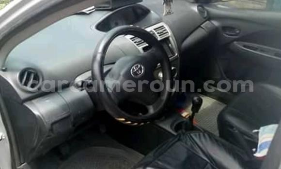 Acheter Occasion Voiture Toyota Yaris Gris à Douala, Littoral Cameroon Acheter Occasion Voiture Toyota Yaris Gris à Douala, Littoral Cameroon