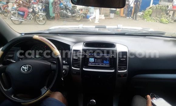 Acheter Occasion Voiture Toyota Land Cruiser Prado Bleu à Douala, Littoral Cameroon Acheter Occasion Voiture Toyota Land Cruiser Prado Bleu à Douala, Littoral Cameroon