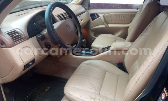 Acheter Occasion Voiture Mercedes‒Benz ML–Class Bleu à Douala, Littoral Cameroon Acheter Occasion Voiture Mercedes‒Benz ML–Class Bleu à Douala, Littoral Cameroon