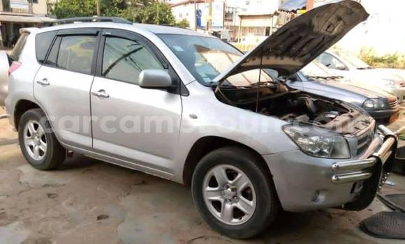 Acheter Occasion Voiture Toyota RAV4 Gris à Douala, Littoral Cameroon Acheter Occasion Voiture Toyota RAV4 Gris à Douala, Littoral Cameroon