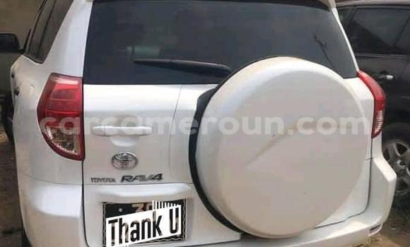 Acheter Occasion Voiture Toyota RAV4 Blanc à Douala, Littoral Cameroon Acheter Occasion Voiture Toyota RAV4 Blanc à Douala, Littoral Cameroon