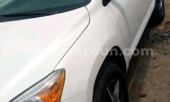 Acheter Occasion Voiture Toyota RAV4 Blanc à Douala, Littoral Cameroon Acheter Occasion Voiture Toyota RAV4 Blanc à Douala, Littoral Cameroon