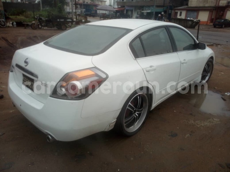 Big with watermark nissan altima littoral cameroon douala 7423