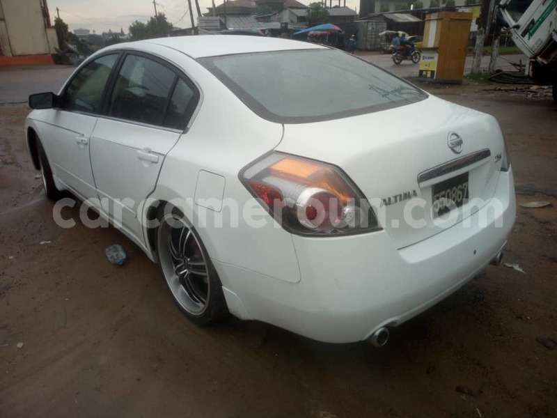 Big with watermark nissan altima littoral cameroon douala 7423