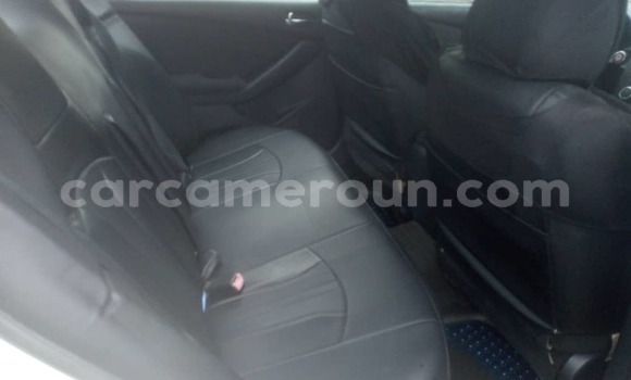 Acheter Occasion Voiture Nissan Altima Blanc à Douala, Littoral Cameroon Acheter Occasion Voiture Nissan Altima Blanc à Douala, Littoral Cameroon