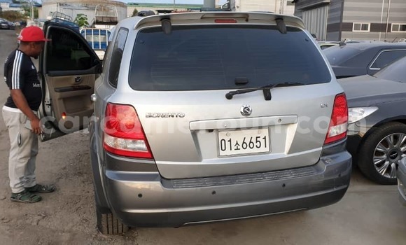 Acheter Occasion Voiture Kia Sorento Gris à Douala, Littoral Cameroon Acheter Occasion Voiture Kia Sorento Gris à Douala, Littoral Cameroon