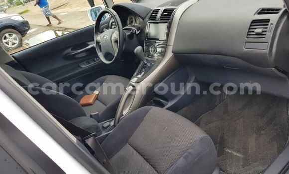 Acheter Occasion Voiture Toyota Blade Blanc à Douala, Littoral Cameroon Acheter Occasion Voiture Toyota Blade Blanc à Douala, Littoral Cameroon