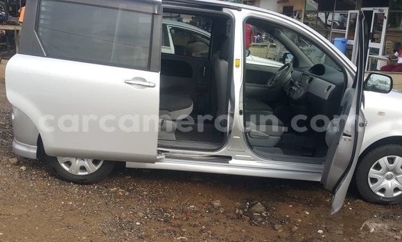 Acheter Occasion Voiture Toyota Sienta Gris à Douala, Littoral Cameroon Acheter Occasion Voiture Toyota Sienta Gris à Douala, Littoral Cameroon