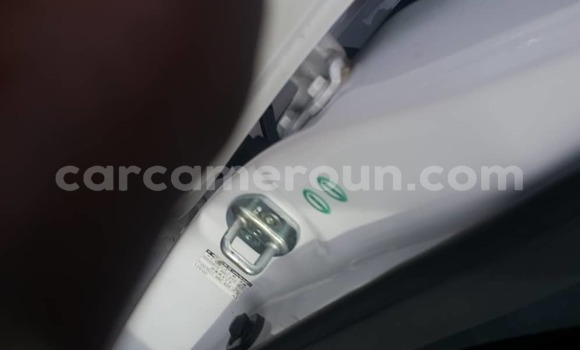 Acheter Occasion Voiture Toyota Sienta Gris à Douala, Littoral Cameroon Acheter Occasion Voiture Toyota Sienta Gris à Douala, Littoral Cameroon