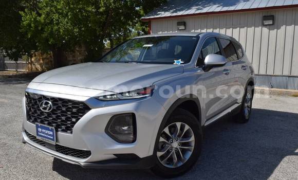 Sayi Na hannu Hyundai Santa Fe M Mota in Douala a Ƙasar Kamaru Sayi Na hannu Hyundai Santa Fe M Mota in Douala a Ƙasar Kamaru